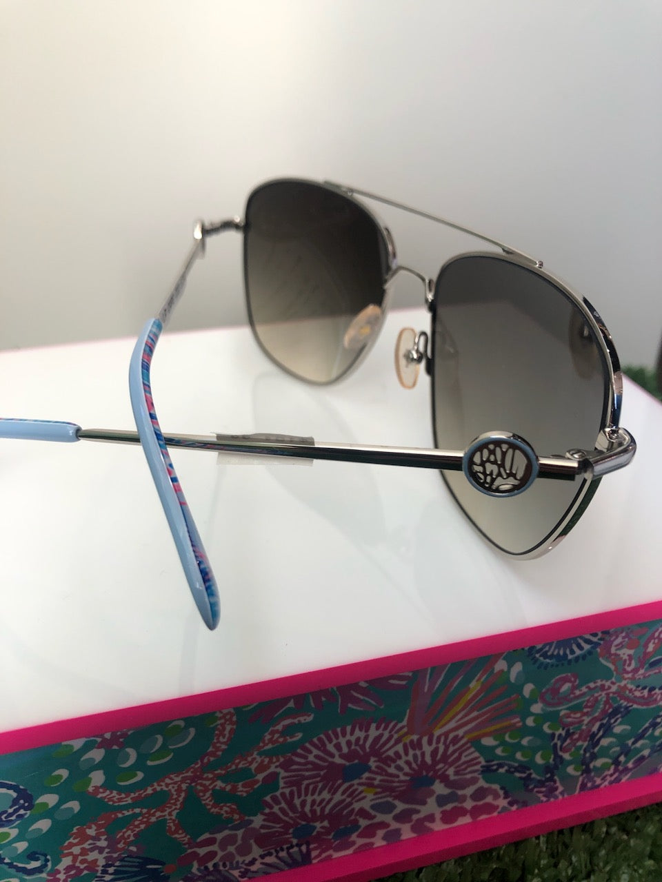 LILLY PULITZER CAPE COD SILVER SUNGLASS
